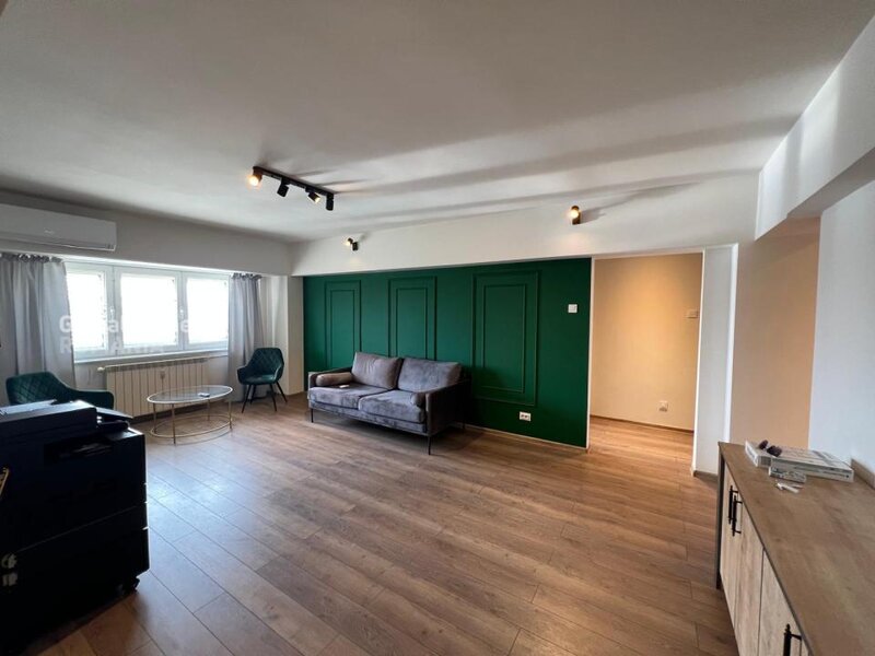 Unirii, Palatul Parlamentului, apartament 4 camere, vedere fantani, renovat